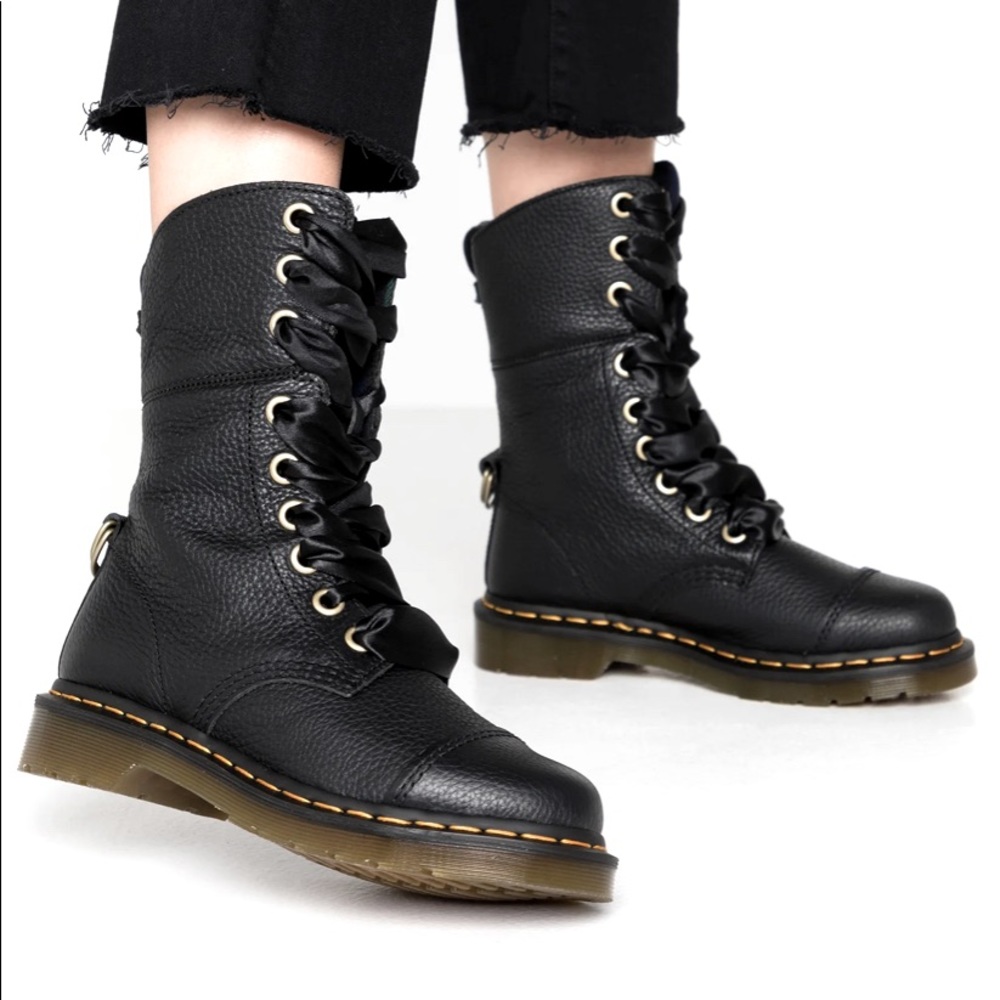 NEW DR MARTENS AIMILITA WOMENS LEATHER TALL BOOT